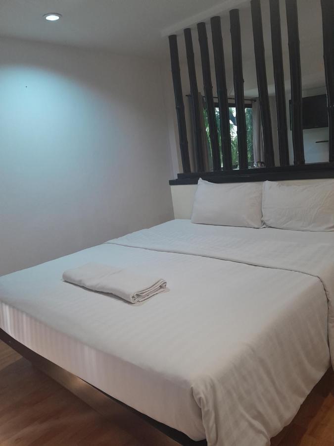 Zen Hotel @18 Bangkok Bagian luar foto